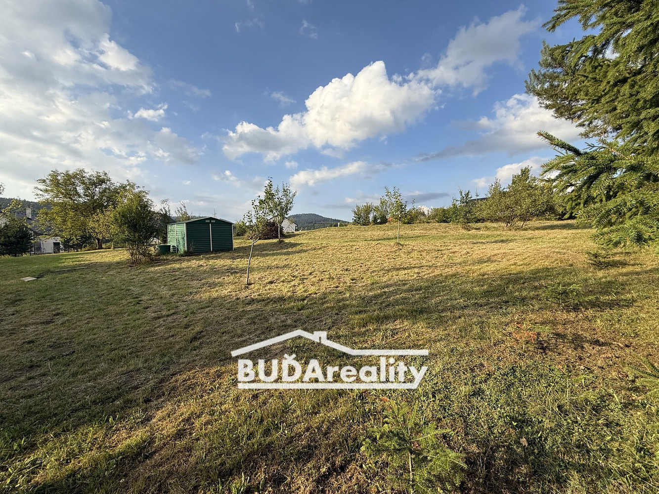 Prodej stavebního pozemku 2 507 m² – pohled 5