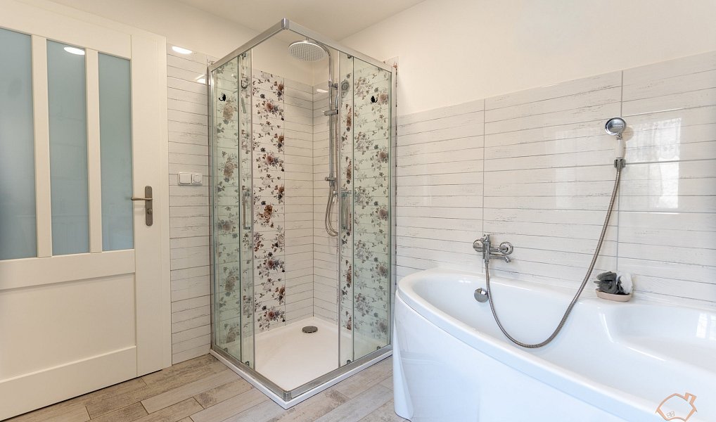 Prodej domu 246 m² s pozemkem 271 m², Zbýšov – náhled fotky 14