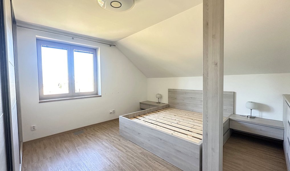 Pronájem domu 152 m² s pozemkem 1 967 m², Peruc – náhled fotky 12