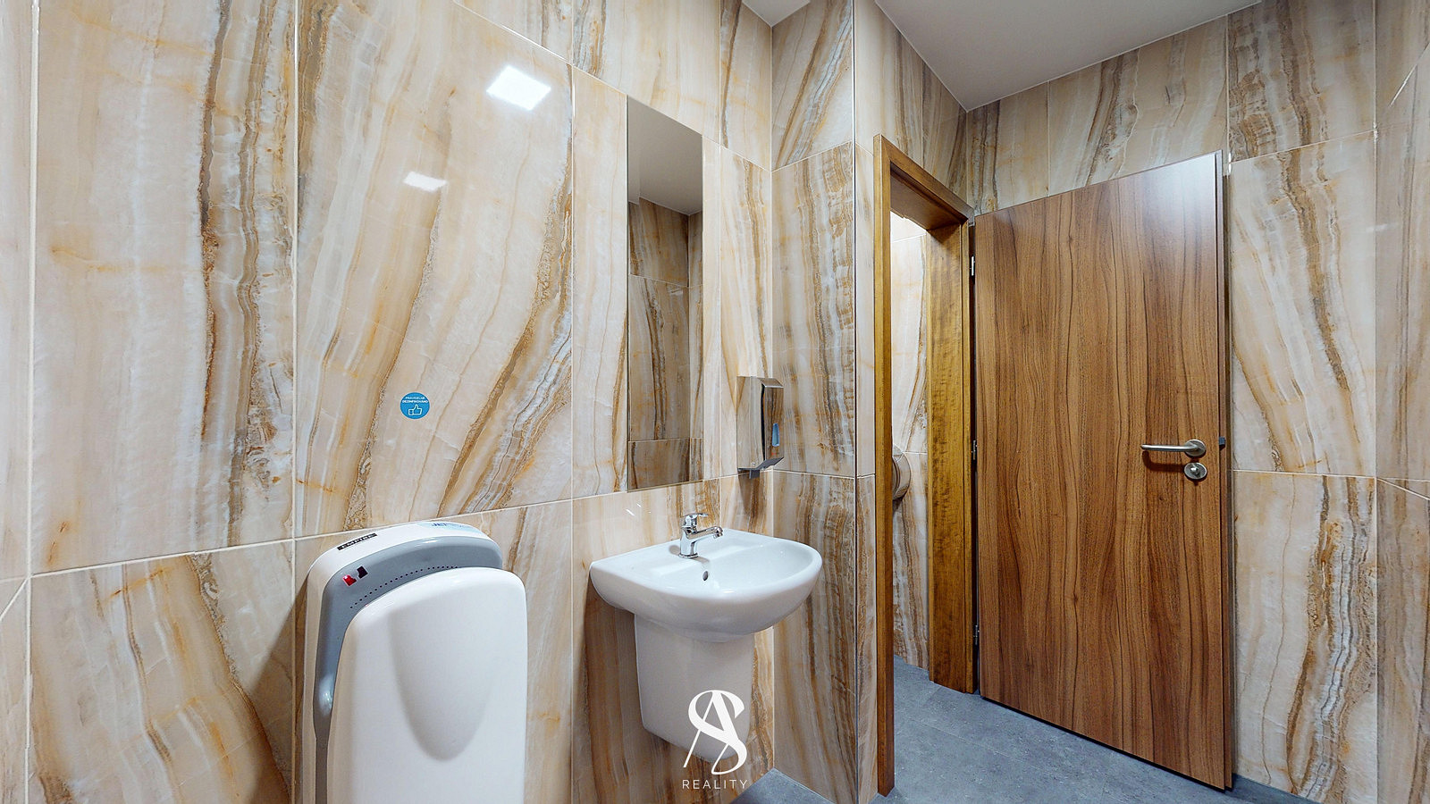 Pronájem obchodních prostor 184 m² — photo 5