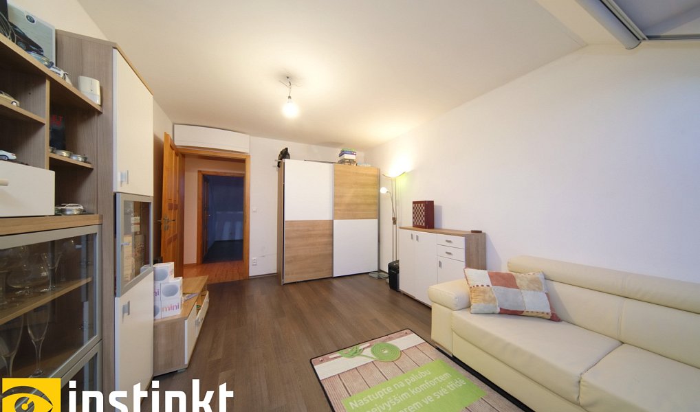 Pronájem bytu 4+1 110 m², Plzeň – náhled fotky 17