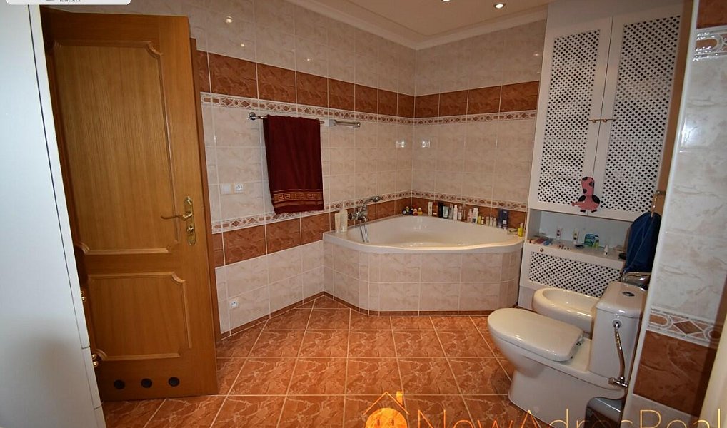 Prodej domu 220 m² s pozemkem 900 m², Karlovy Vary – náhled fotky 11