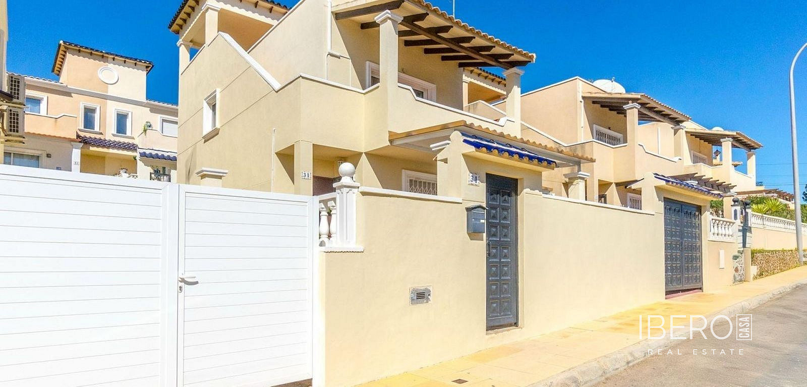 Prodej domu 120 m² s pozemkem 200 m²