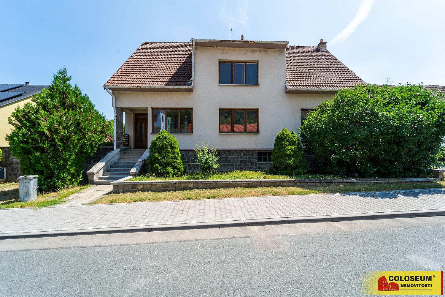 Prodej domu 241 m² s pozemkem 5 008 m²