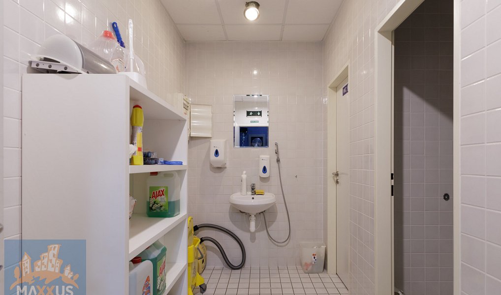 Pronájem obchodních prostor 396 m², Čestlice – náhled fotky 8