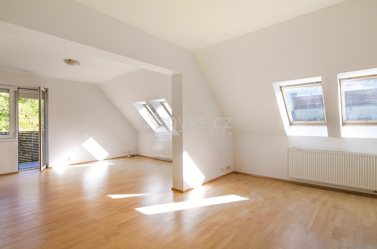 Pronájem bytu 3+kk 98 m²