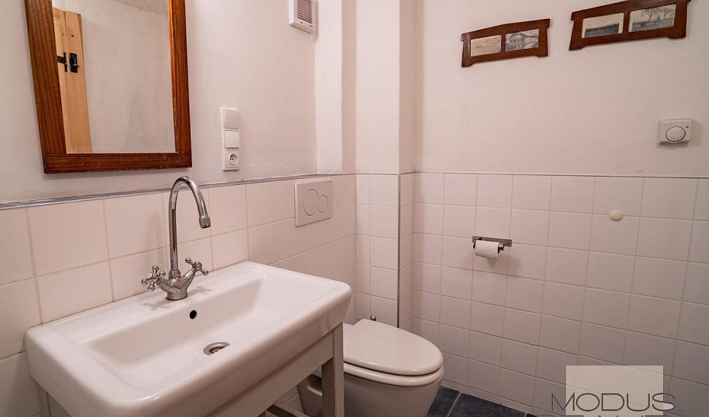 Prodej ubytovacího objektu 800 m², Snědovice – náhled fotky 24