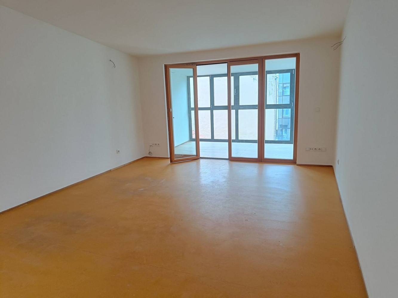 Pronájem obchodních prostor 100 m² – fotografie 5