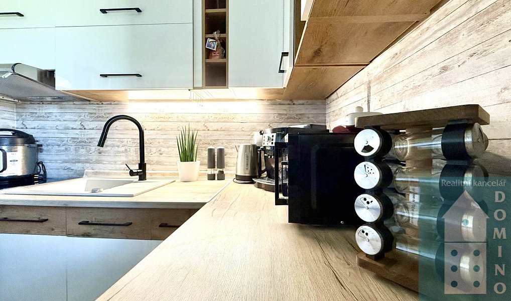 Prodej domu 205 m² s pozemkem 484 m², Rataje – náhled fotky 5