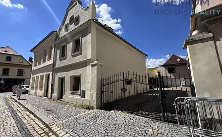 Pronájem domu 150 m² s pozemkem 135 m², Dvořákova, Žatec, okres Louny