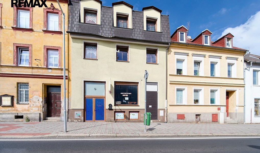 Prodej domu 332 m² s pozemkem 104 m², Aš – náhled fotky 2
