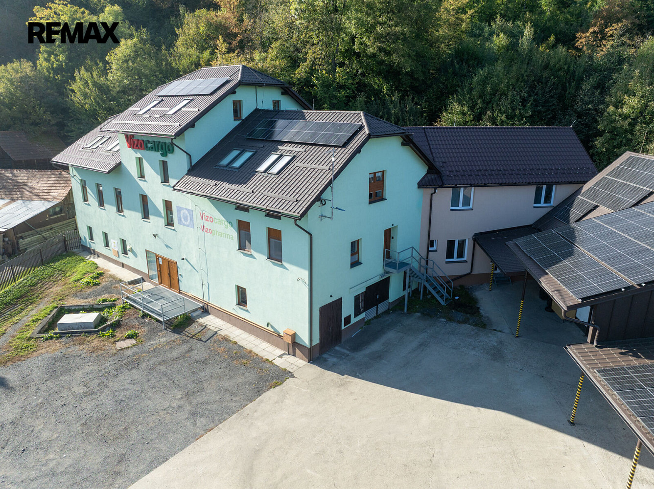Pronájem výrobních prostor 1 076 m² – fotografie 4