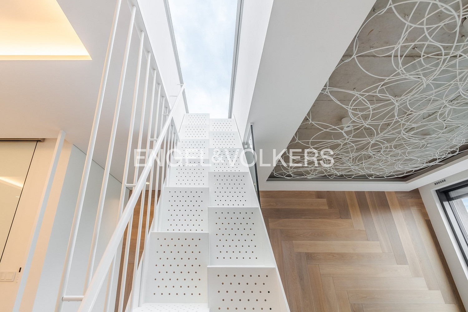 Pronájem bytu 3+kk 96 m² — photo 3