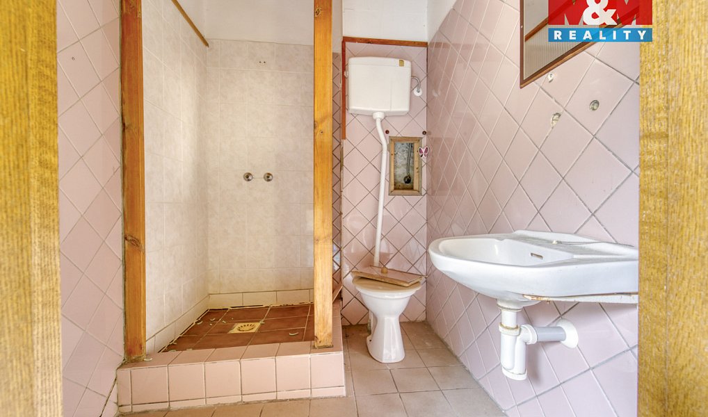 Prodej domu 800 m² s pozemkem 662 m², Oloví – náhled fotky 20