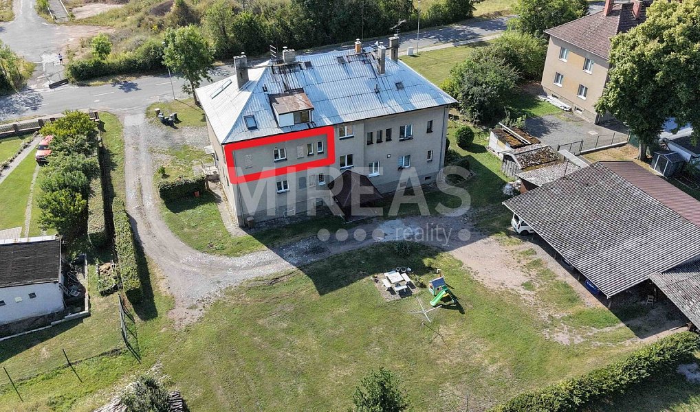 Prodej bytu 4+kk 100 m², Dymokury – náhled fotky 2