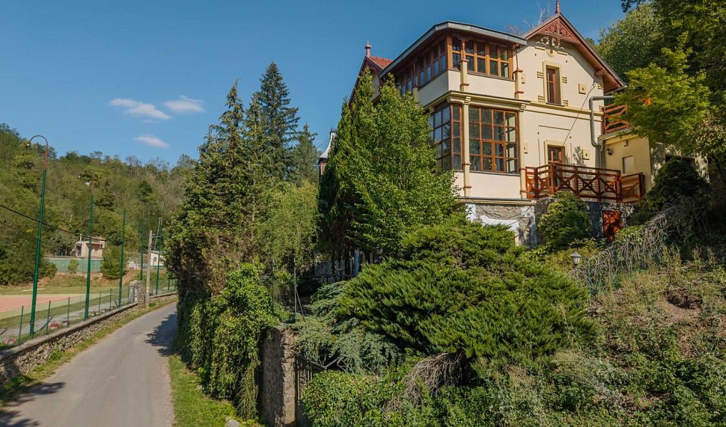 Prodej domu 285 m² s pozemkem 1 291 m², Bílovice nad Svitavou – náhled fotky 2