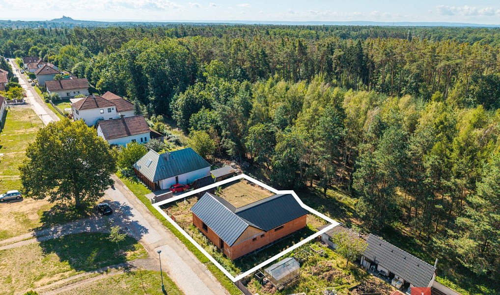 Prodej stavebního pozemku 560 m², Čeperka – náhled fotky 20
