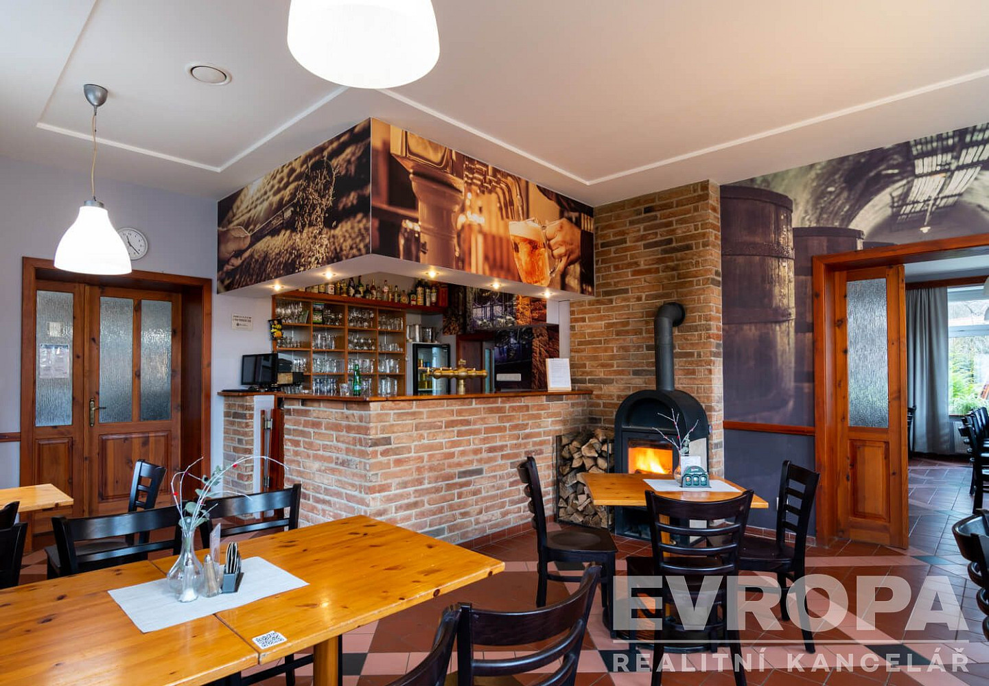 Prodej komerčního objektu (jiného typu) 458 m² – fotografie 2