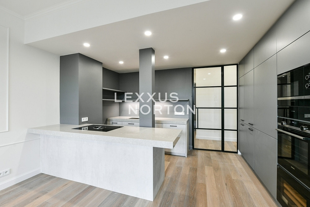 Pronájem bytu 4+kk 107 m²