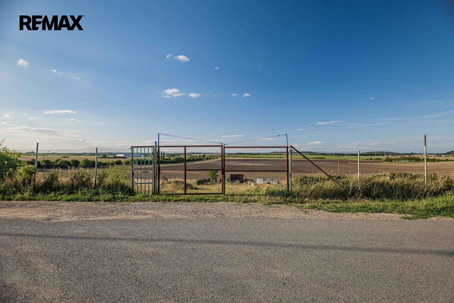 Prodej stavebního pozemku 1 295 m² – fotografie 4