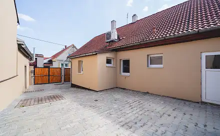 Prodej domu 130 m² s pozemkem 251 m², V. Brožíka, Dýšina, okres Plzeň-město