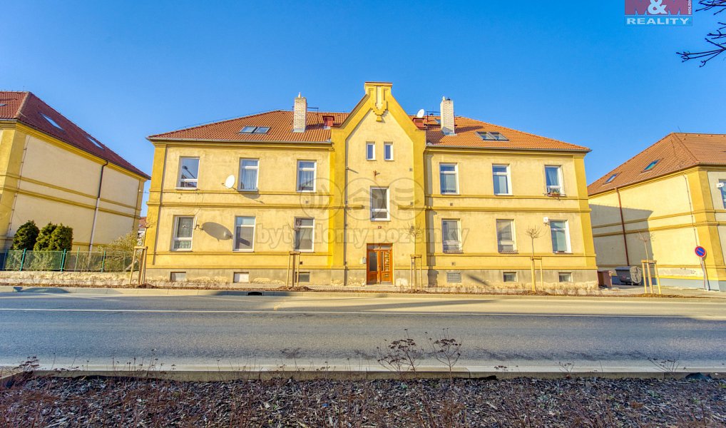 Prodej bytu 4+kk 100 m², Králův Dvůr – náhled fotky 27