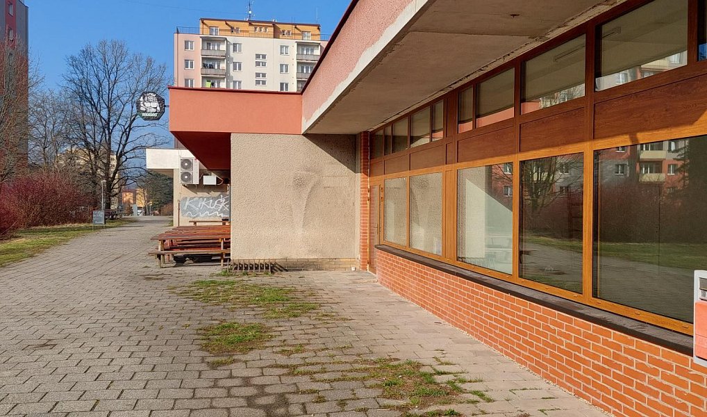 Pronájem obchodních prostor 147 m², Vsetín – náhled fotky 9