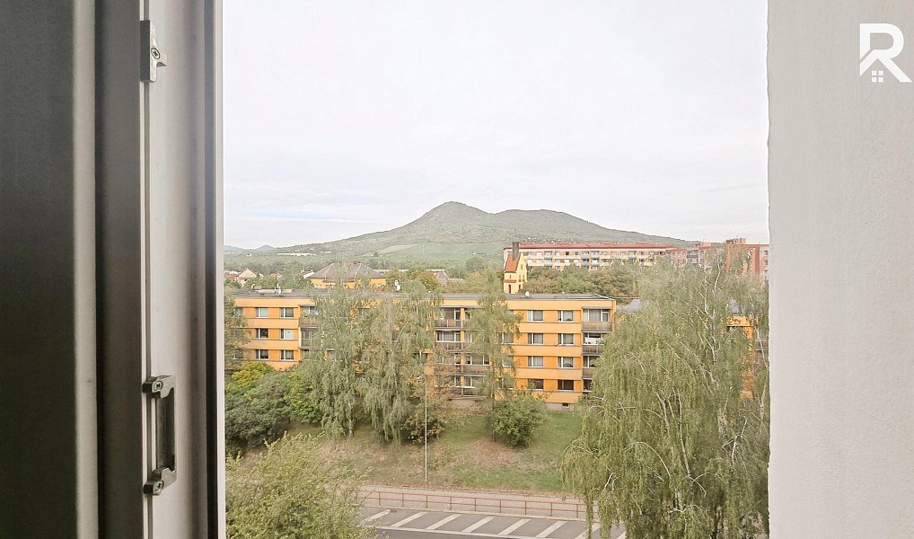 Pronájem bytu 2+1 61 m², Lovosice – náhled fotky 2
