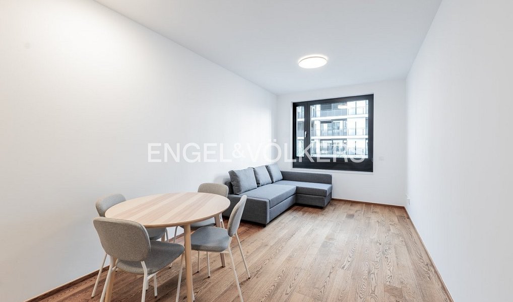 Pronájem bytu 2+kk, 54 m², Žižkov - Praha 3, Praha