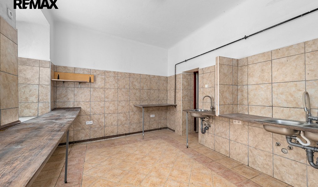 Prodej restaurace 70 m², Volyně – náhled fotky 11
