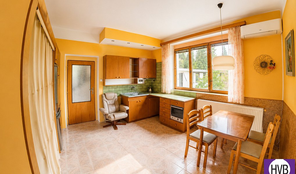 Prodej domu 206 m² s pozemkem 585 m², Úvaly – náhled fotky 6