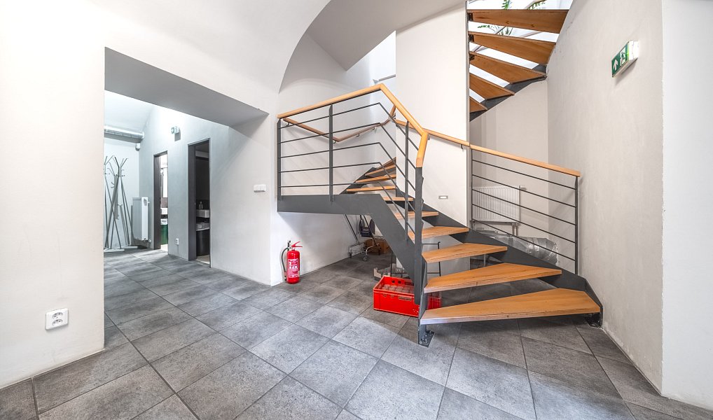 Pronájem obchodních prostor 260 m², Praha – náhled fotky 8