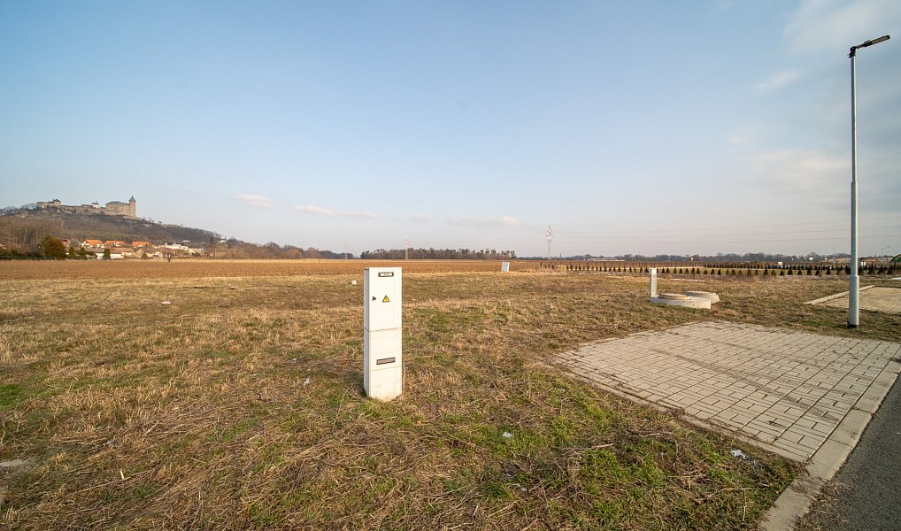 Prodej stavebního pozemku 1 114 m², Ráby – náhled fotky 3