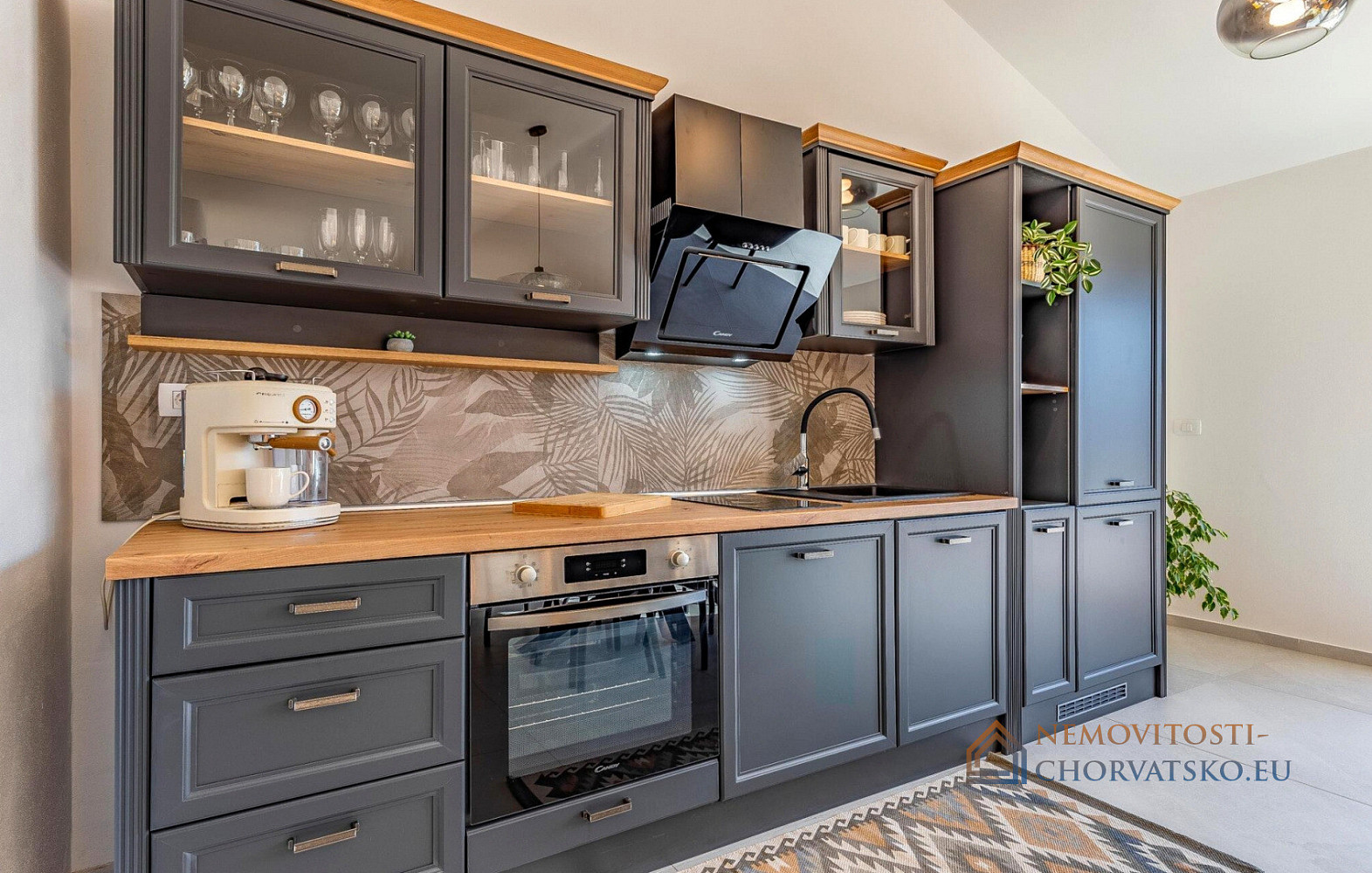 Prodej domu 100 m² s pozemkem 610 m² - Meer