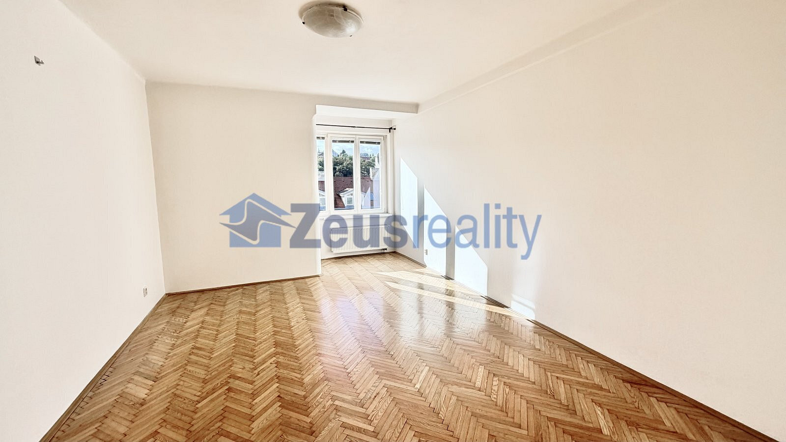 Pronájem bytu 1+1 47 m² – fotografie 4