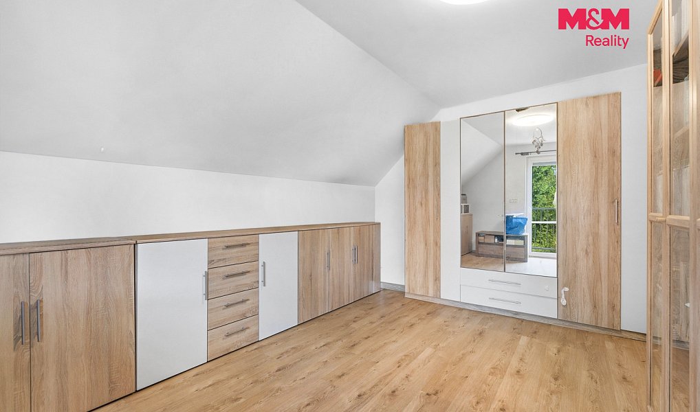 Prodej domu 124 m² s pozemkem 341 m², Býkev – náhled fotky 10