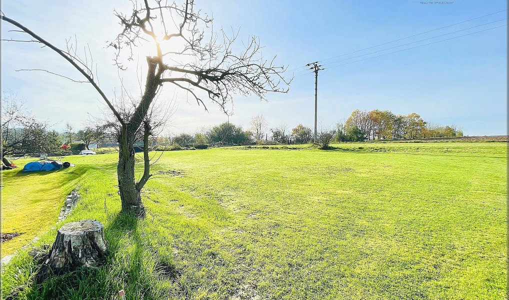 Prodej stavebního pozemku 1 187 m², Bystřice – náhled fotky 3