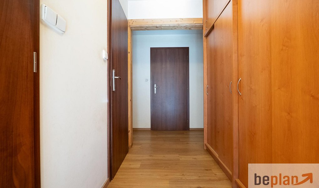 Prodej bytu 3+1 76 m², Kamenice – náhled fotky 18