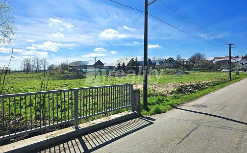 Prodej stavebního pozemku 2 195 m², Lhotka, okres Žďár nad Sázavou