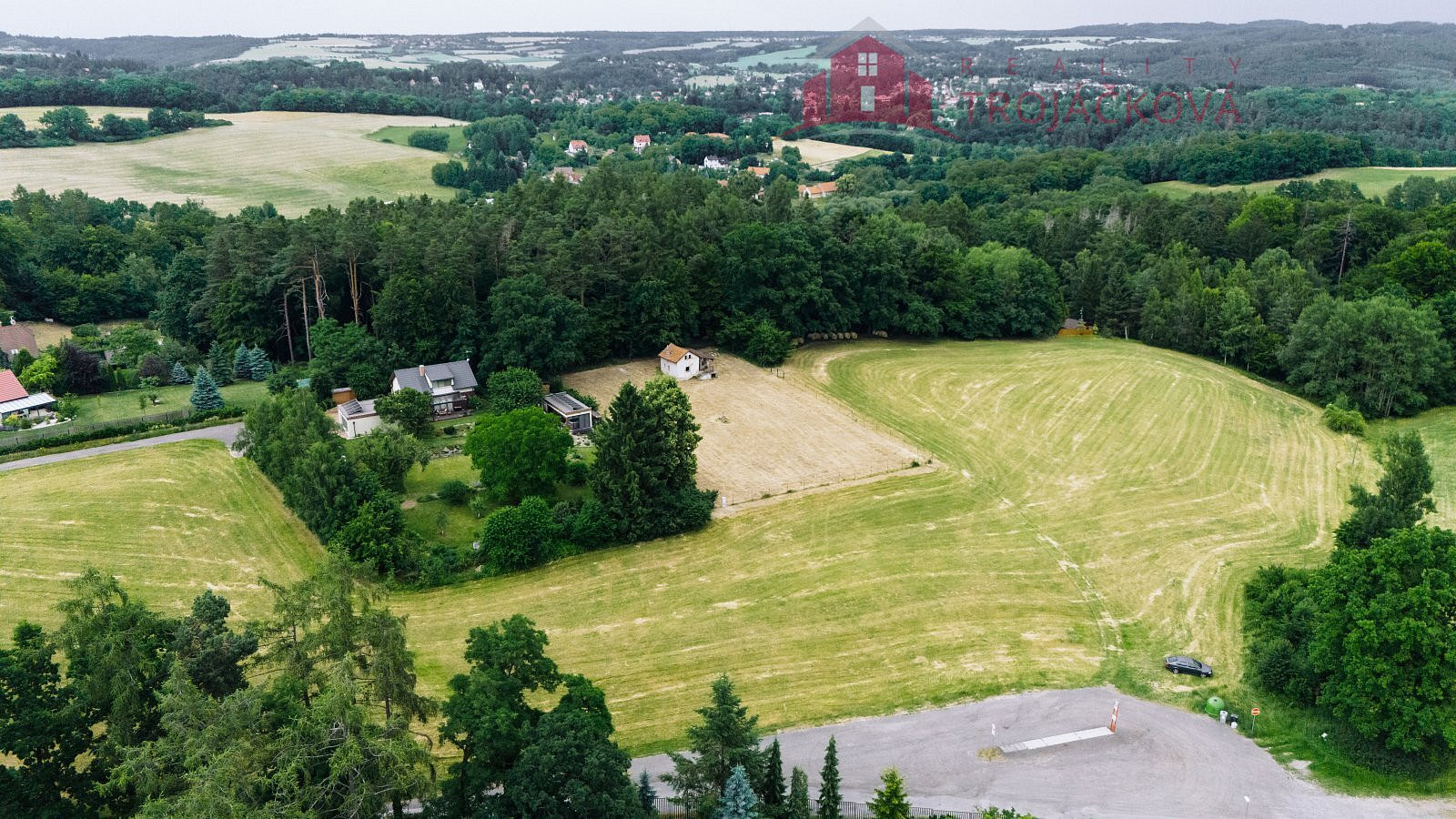 Prodej stavebního pozemku 2 203 m² – fotografie 5