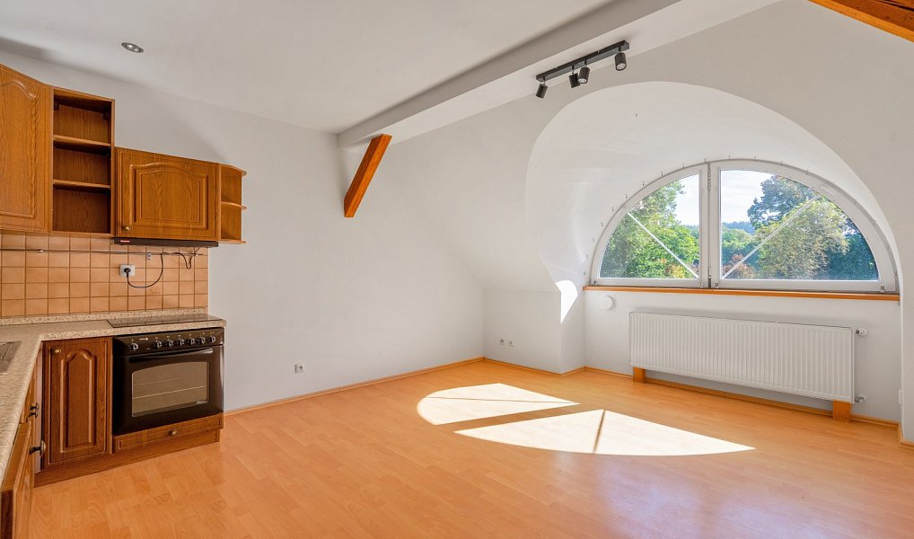 Prodej bytu 2+kk 82 m², Trutnov – náhled fotky 3
