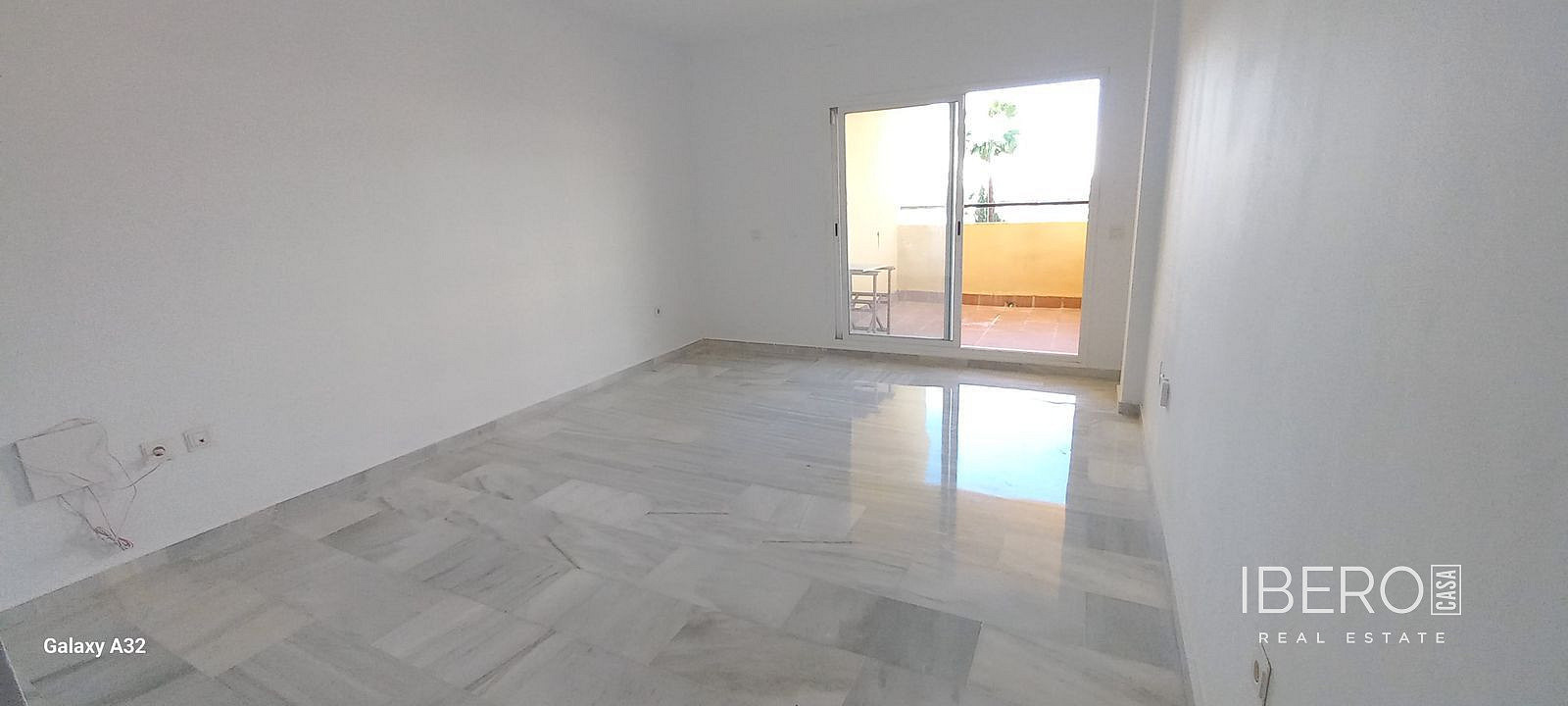 Piso 4+kk – Mijas, Riviera del Sol - Fase VIII, Urbanización Sitio de Calahonda - Vista 3