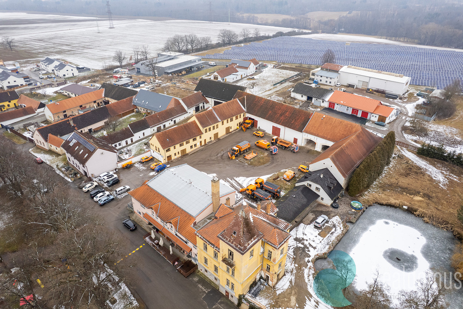 Prodej obchodních prostor 1 507 m² — photo 2