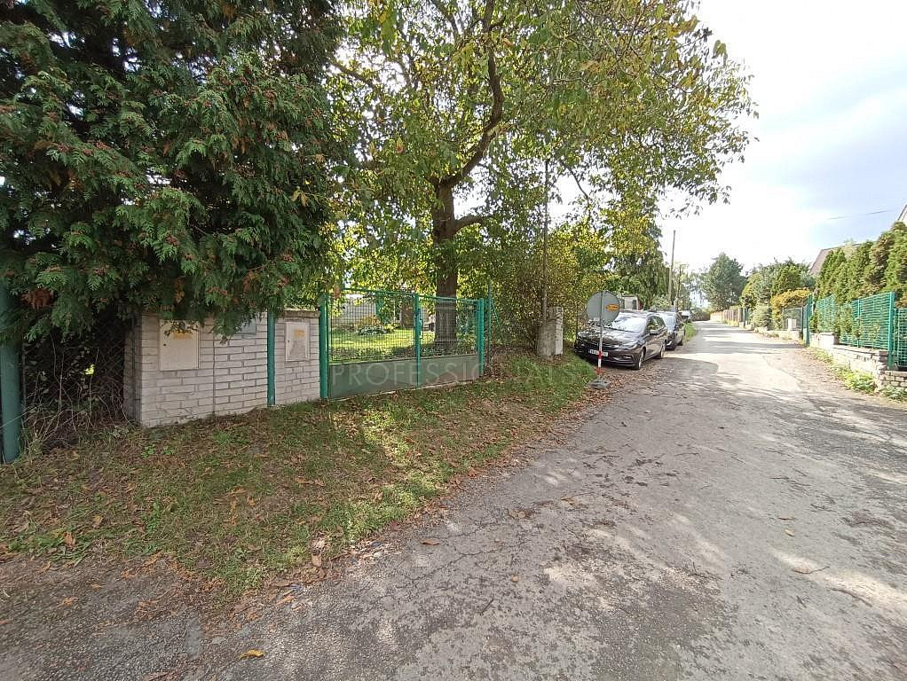 Prodej komerčního pozemku 1 016 m² – fotografie 4