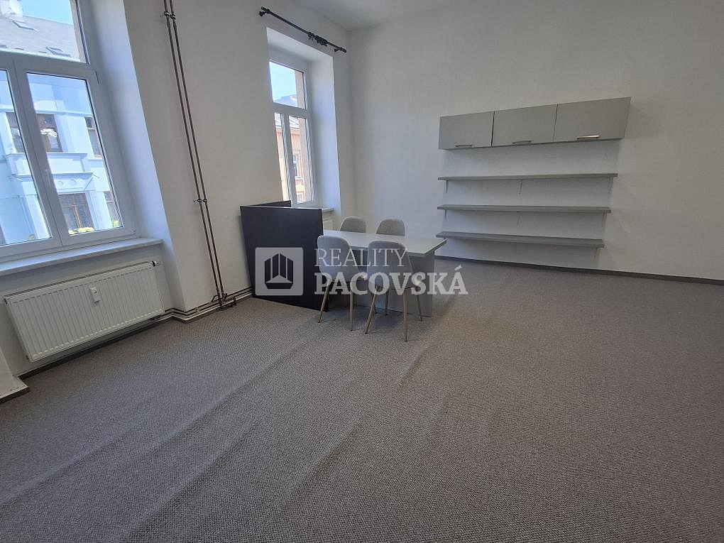 Pronájem kanceláře 28 m² – fotografie 3