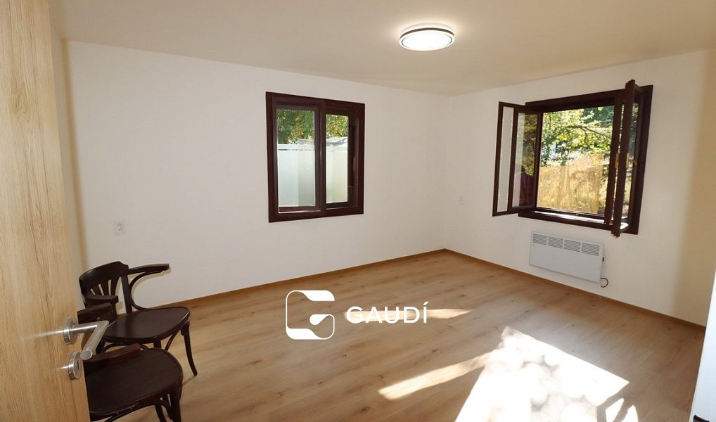 Pronájem domu 47 m² s pozemkem 220 m², Černošice – náhled fotky 8