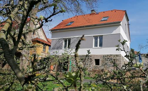 Prodej domu 180 m² s pozemkem 832 m², Břasy - Stupno, okres Rokycany