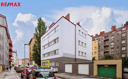 Pronájem bytu 2+kk 48 m², Hradeckých, Praha 4 - Nusle