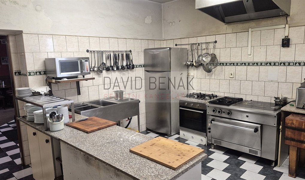 Prodej restaurace 459 m², Všestary – náhled fotky 16