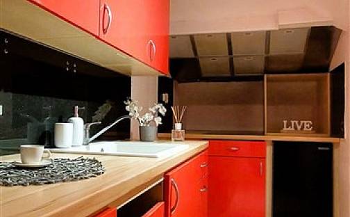 Prodej bytu 2+1 64 m², Svornosti, Praha 5 - Smíchov, okres Praha
